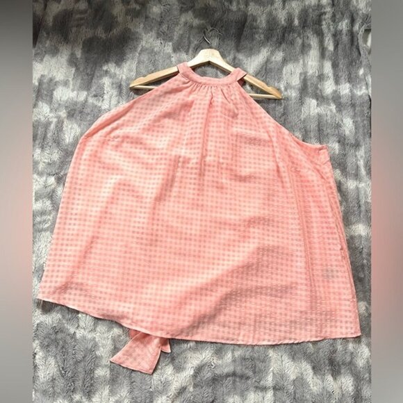 Torrid Clip Chiffon Mock Neck Halter Size 3X - Picture 2 of 11